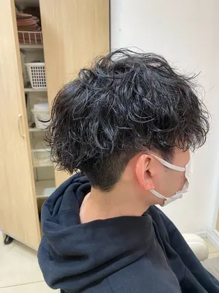 ショート パーマ メンズ メンズ特化型美容師 栗山勇人のヘアスタイル