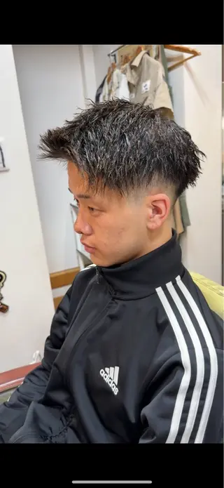 ミディアム パーマ 永畑 亮太のヘアスタイル