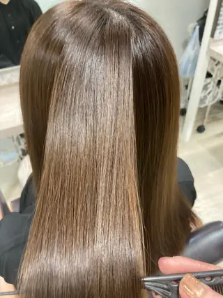 セミロング 髪質改善 TOMOMIのヘアスタイル