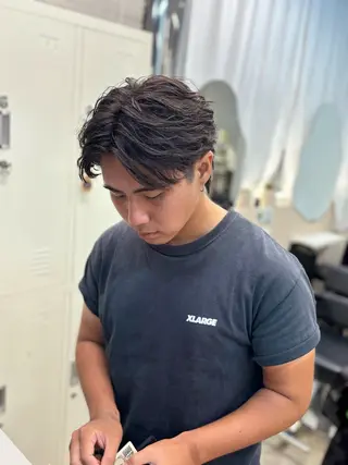 パーマ メンズ 渡 汐音のヘアスタイル