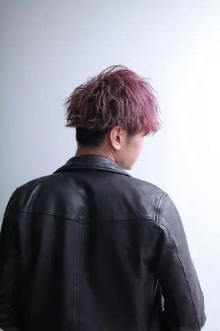 カラー メンズ 黒川 真伍のヘアスタイル