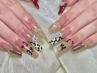 ロング Rola kira nail salon所属・麗 レイのネイルデザイン