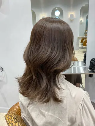 ロング カラー Tierra 原宿所属・関 日葉里のヘアスタイル