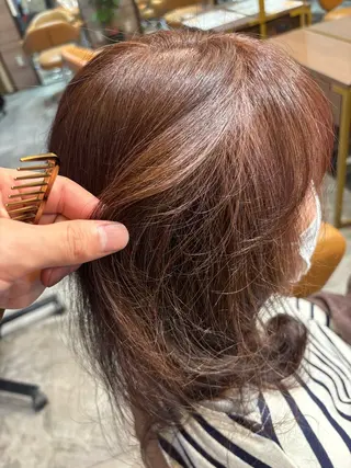ミディアム 傷めない白髪ぼかし/ ワタナベユウマのヘアスタイル