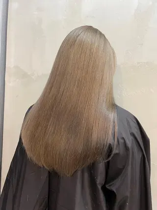 ロング カラー 顔タイプ診断®︎ ハイトーンカラーのヘアスタイル