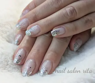 ネイル nail salon rita所属・柴田 理紗のネイルデザイン