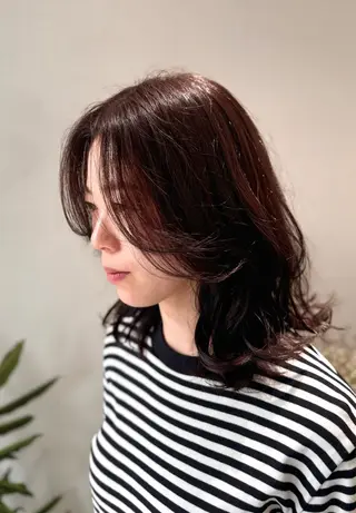 セミロング 花見 亜沙美のヘアスタイル