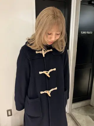 セミロング カラー yurika☁️ 似合わせ｜レイヤーのヘアスタイル