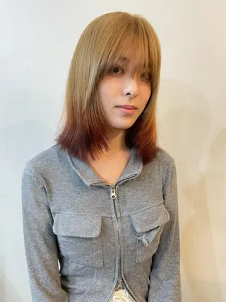 ショート ニシウエ ヒロキのヘアスタイル