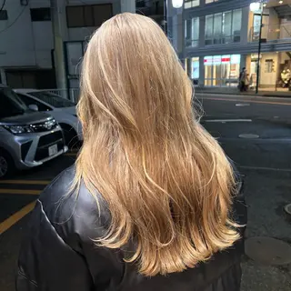 ロング 🎀ハイトーン/ 艶カラー/夕月🎀のヘアスタイル