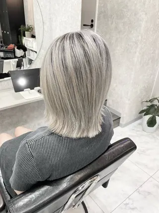 ショート 🦋ハイトーン🦋 石山 希理🦋のヘアスタイル