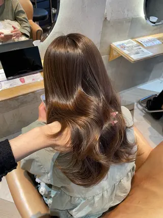 ロング Lond Alexia所属・sakura/韓国 ガーリー/ワンホンのヘアスタイル