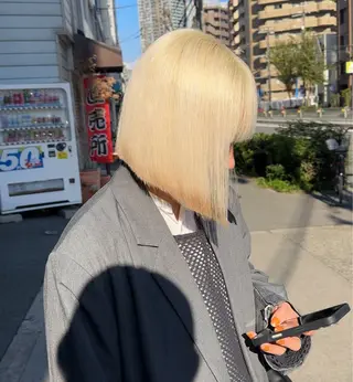 ショート カラー 色落ちまで2度綺麗な ハイトーン⭐️ヨシキのヘアスタイル