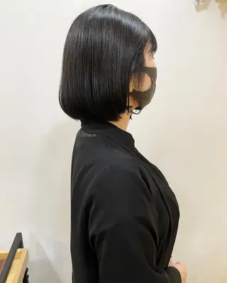 ショート カラー あずまぐち めぐみのヘアスタイル