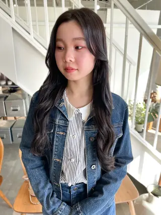 ロング カラー 林 千聖のヘアスタイル