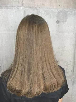 セミロング カラー 小関 茅里のマツエク・マツパデザイン