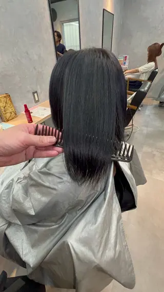 ミディアム motoトップカラー リスト/ブリーチカラのヘアスタイル