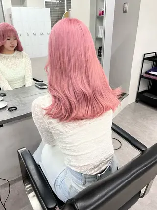 ミディアム カラー 🩷Yui🩷 大人可愛い艶カラーのヘアスタイル
