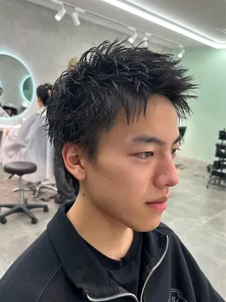 メンズ フェザーパーマ/韓国 /メンズカット保立のヘアスタイル