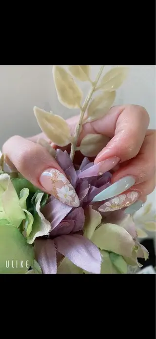 ネイル miu miuのネイルデザイン