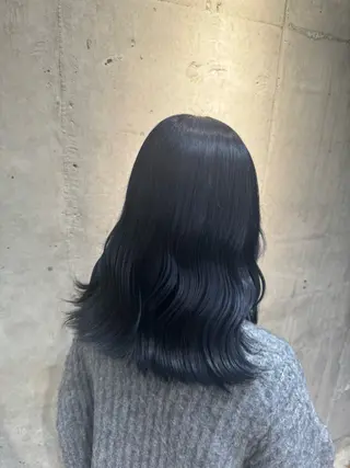 セミロング 🦅ブリーチカラー 💎紫音のヘアスタイル
