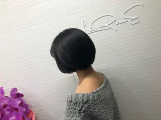 ショート カラー LaRmE Ayumi.のヘアスタイル