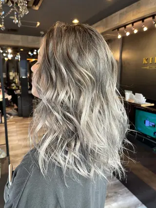 ミディアム KIRA スズキ タクヤ/店長のヘアスタイル