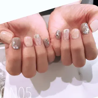 ネイル 園 寛子 （ネイリスト）のネイルデザイン