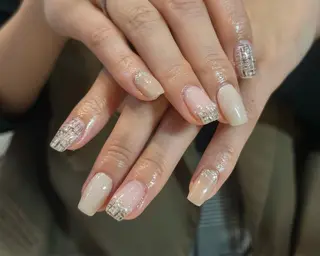 ネイル 友田 晴香のネイルデザイン