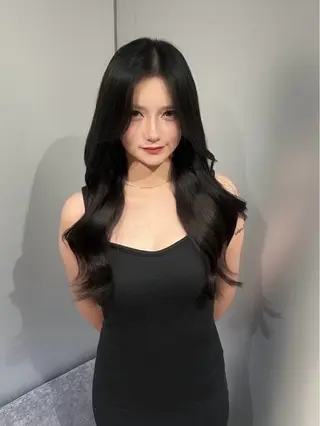 ロング カラー 韓国レイヤー× 透明感 ひかるのヘアスタイル