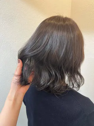 カラー PUUR所属・🍒鈴木 エミリ🍒のヘアスタイル