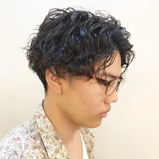 ショート パーマ メンズ 嶋佐 昌大 シマサマオのヘアスタイル