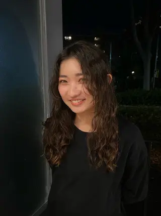 ロング パーマ 🫧Miyu /ブロー🫧のヘアスタイル