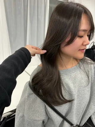 ロング 透明感カラー/大阪 Rieのヘアスタイル