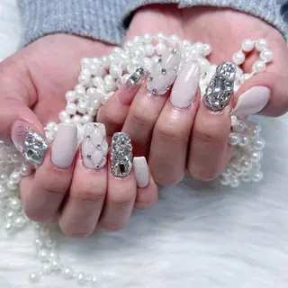 ネイル Mina🤍 愛莉🪽のネイルデザイン