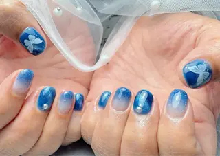 ネイル マジックミラー所属・マジック ミラーのネイルデザイン