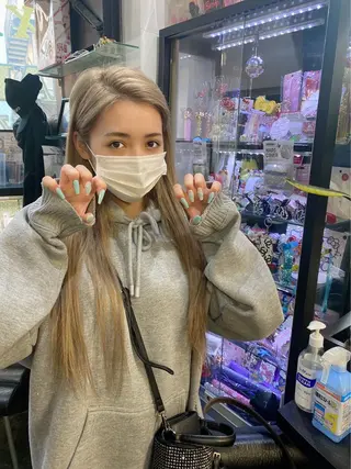 ネイル MADIA所属・momo .のネイルデザイン