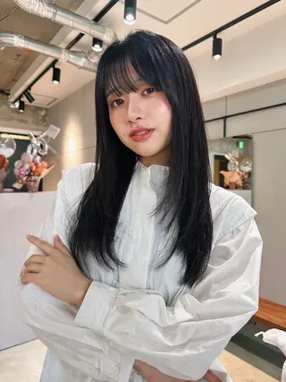 ロング カラー パーマ 🫧小顔×似合わせ× 透明感カラー🫧のヘアスタイル