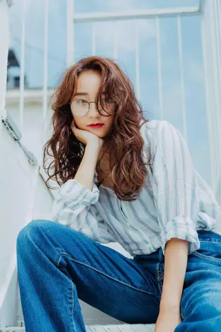 ミディアム 福岡 舞のヘアスタイル