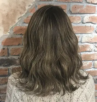 カラー NEW本川越所属・橋本 知弥のヘアスタイル