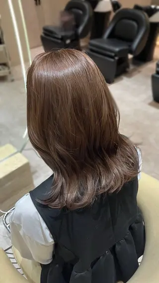 ミディアム 顔周りカット/ 透明感カラー/ユナのヘアスタイル