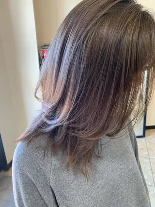 セミロング カラー ヘアーサロンaxia所属・上田 英樹のヘアスタイル