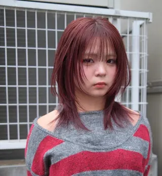 セミロング ブリーチ無しW カラー🎀yuzuのヘアスタイル