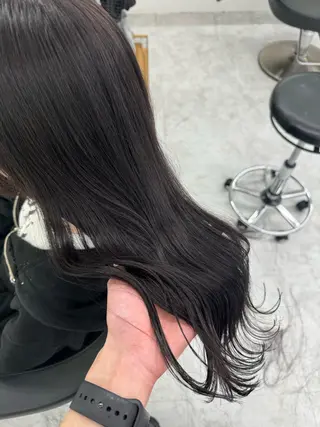 セミロング カラー ヘアアレンジ ☁️縮毛矯正✖️ 赤み消し☁️りくのヘアスタイル