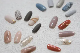 ミディアム ネイル Grantulle nailのネイルデザイン