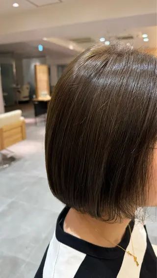 カラー 岡田 遥香のヘアスタイル