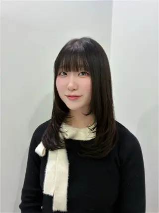 ミディアム 透明感ベージュ🤎 manami👒🌿のヘアスタイル