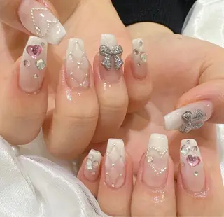 ネイル Miouミオン ネイルサロンのネイルデザイン