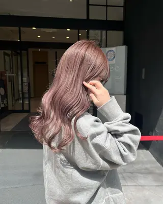 セミロング カラー yohaku misakiのヘアスタイル