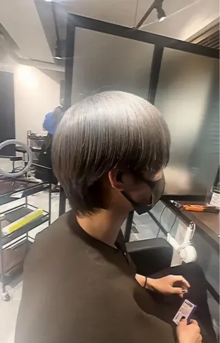 ショート カラー メンズ 宮下 弦也のヘアスタイル